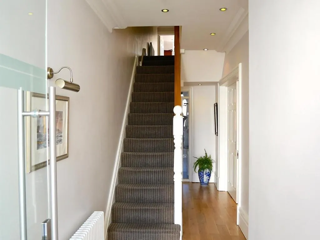 The Redstone Guesthouse Blackpool