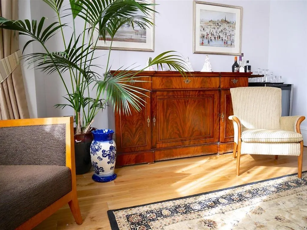 The Redstone Guesthouse Blackpool 5*,  United Kingdom